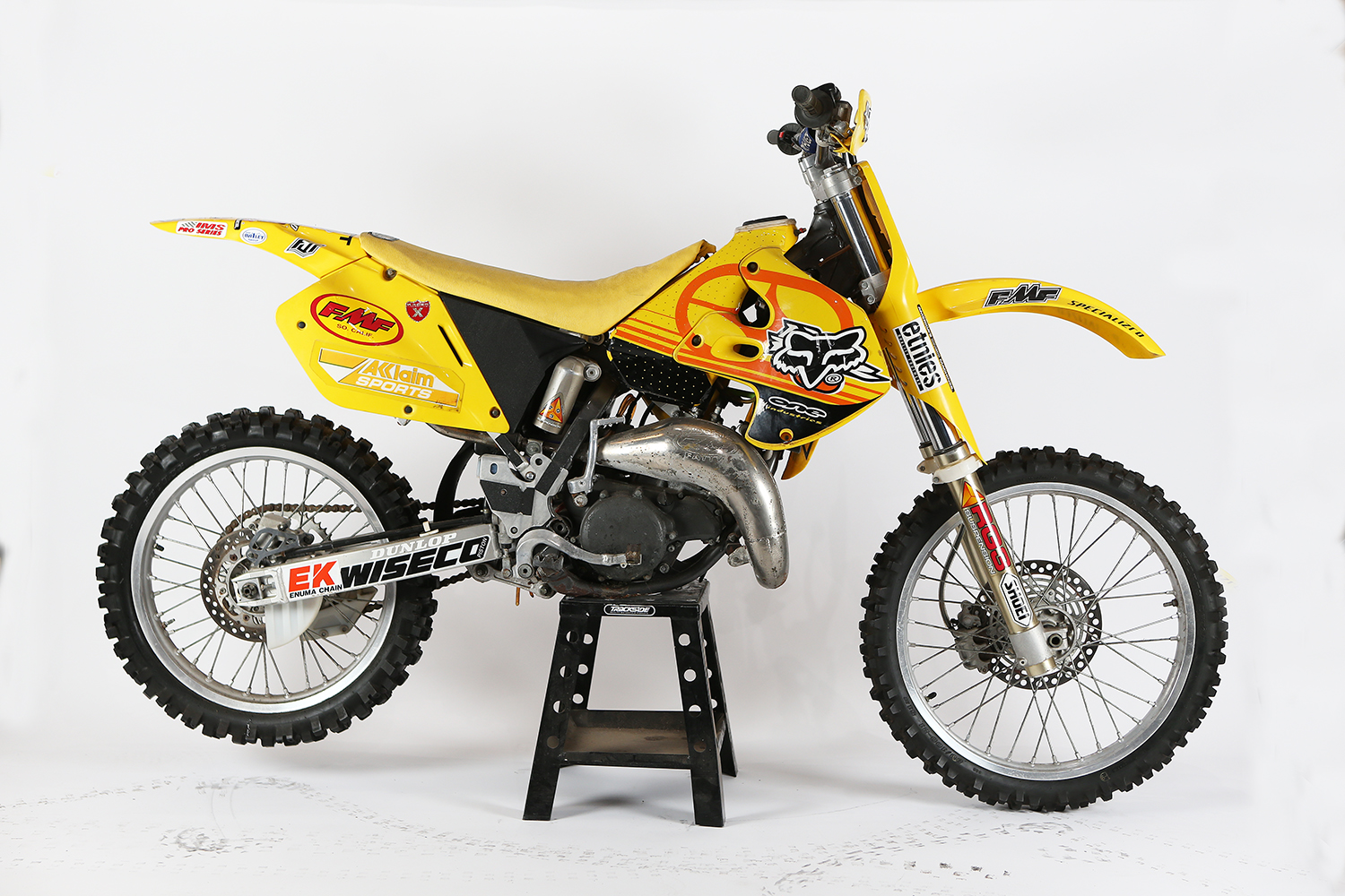 The Story Of Travis Pastrana's 1999 X Games RM125 | Swapmoto Live, image size:1500x1000