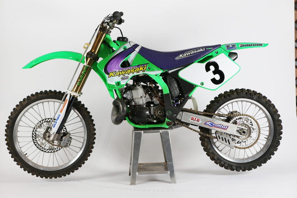BM LIFE♪ Fox Racing Friday | Jeff Emig's 1997 Kawasaki KX250 - Swapmoto Live