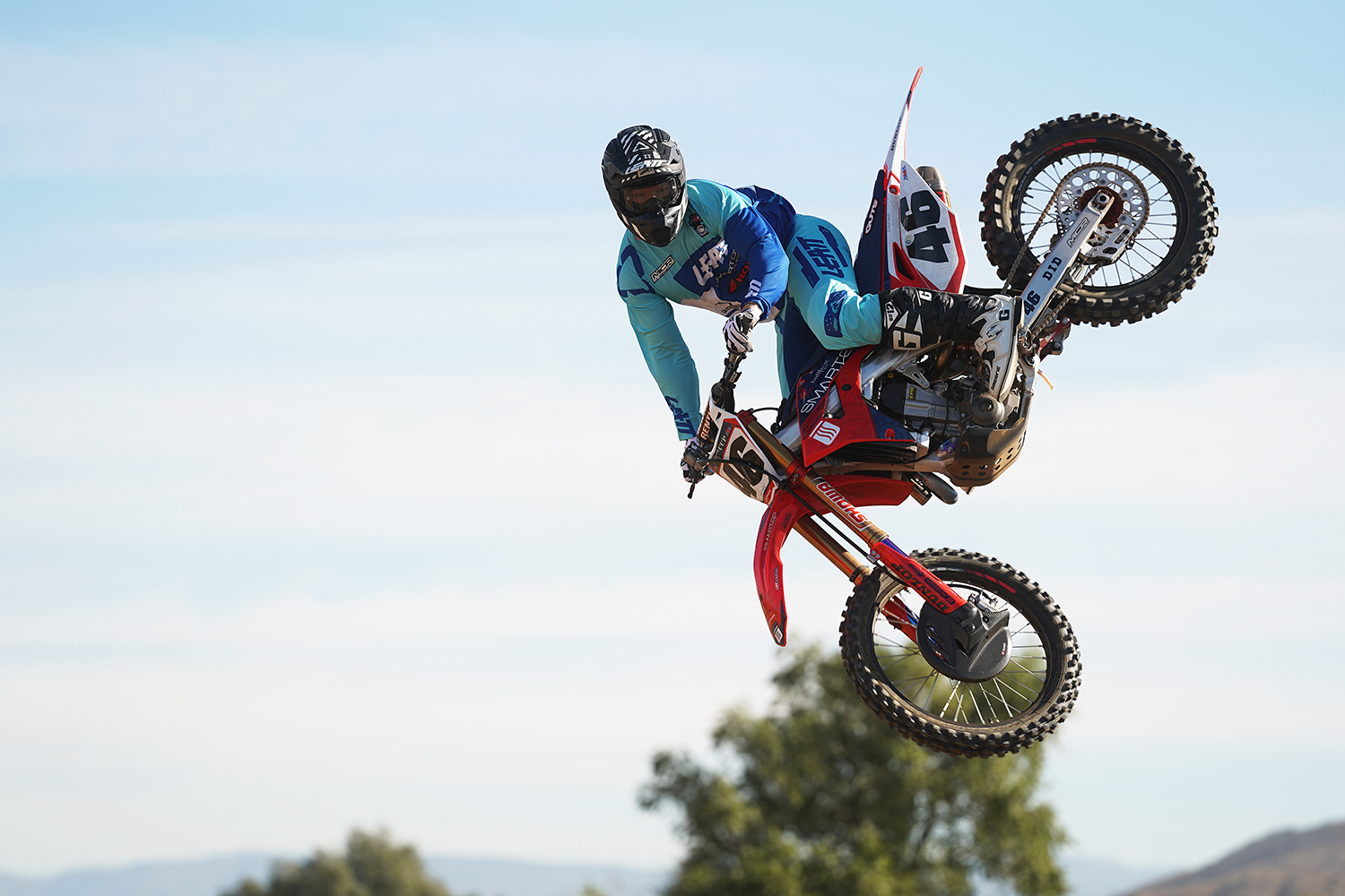 Justin Hill Joins Team SmarTop/Bullfrog Spas/MotoConcepts/Honda