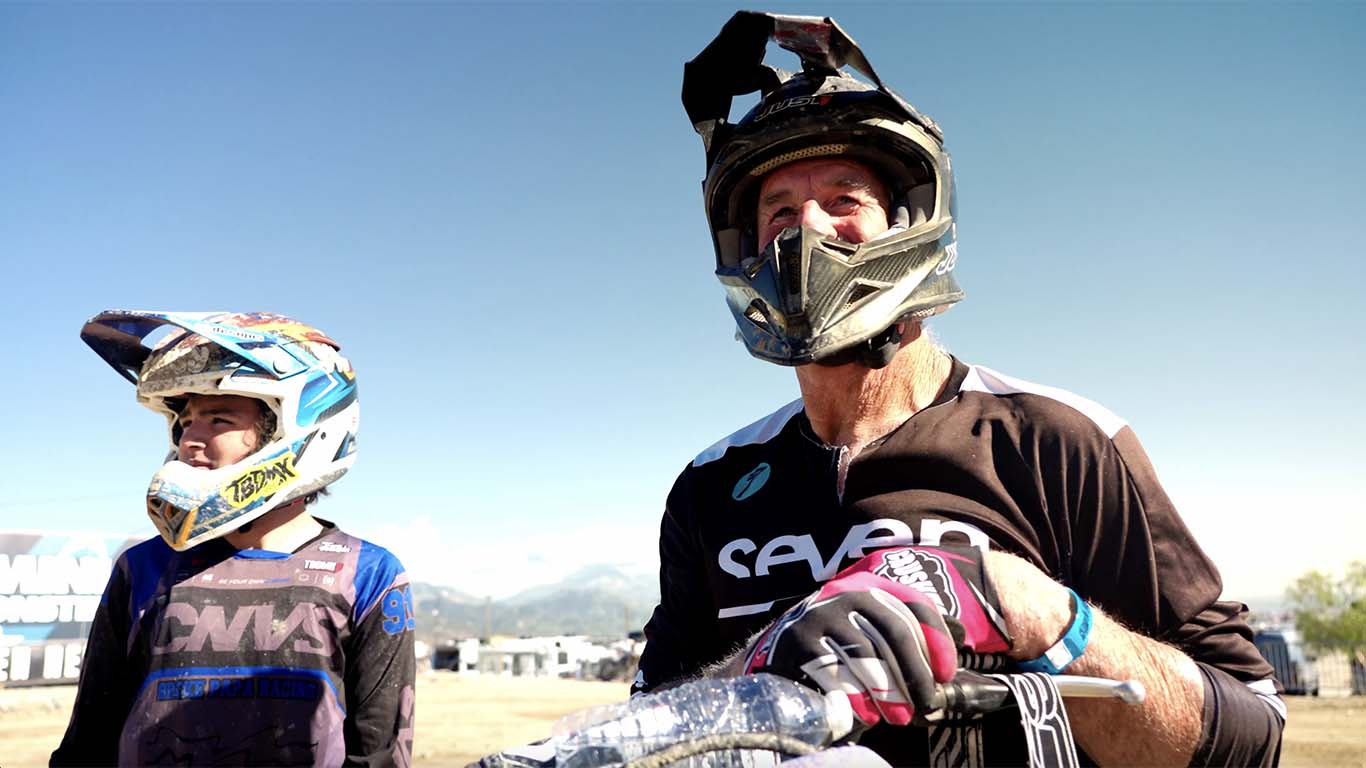 SQUIDMANIA 703 HALF MOON MX BORON （MMH) 2026 Mini Monsters by Fasthouse | Father/Son Team Race - Swapmoto Live