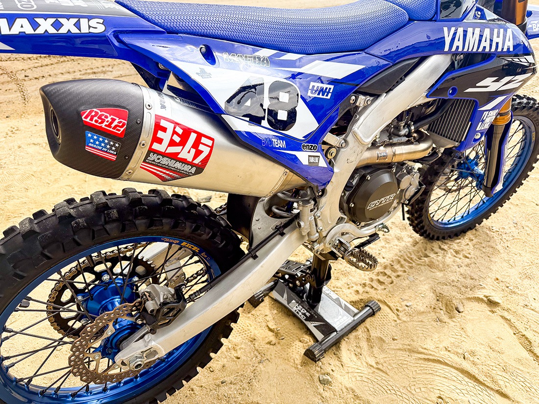 DTM・DAW Hits of '70s First Half SMF Yamaha EOS Yoshimura RS-12 Hybrid Exhaust System for the 2026 Yamaha YZ450F